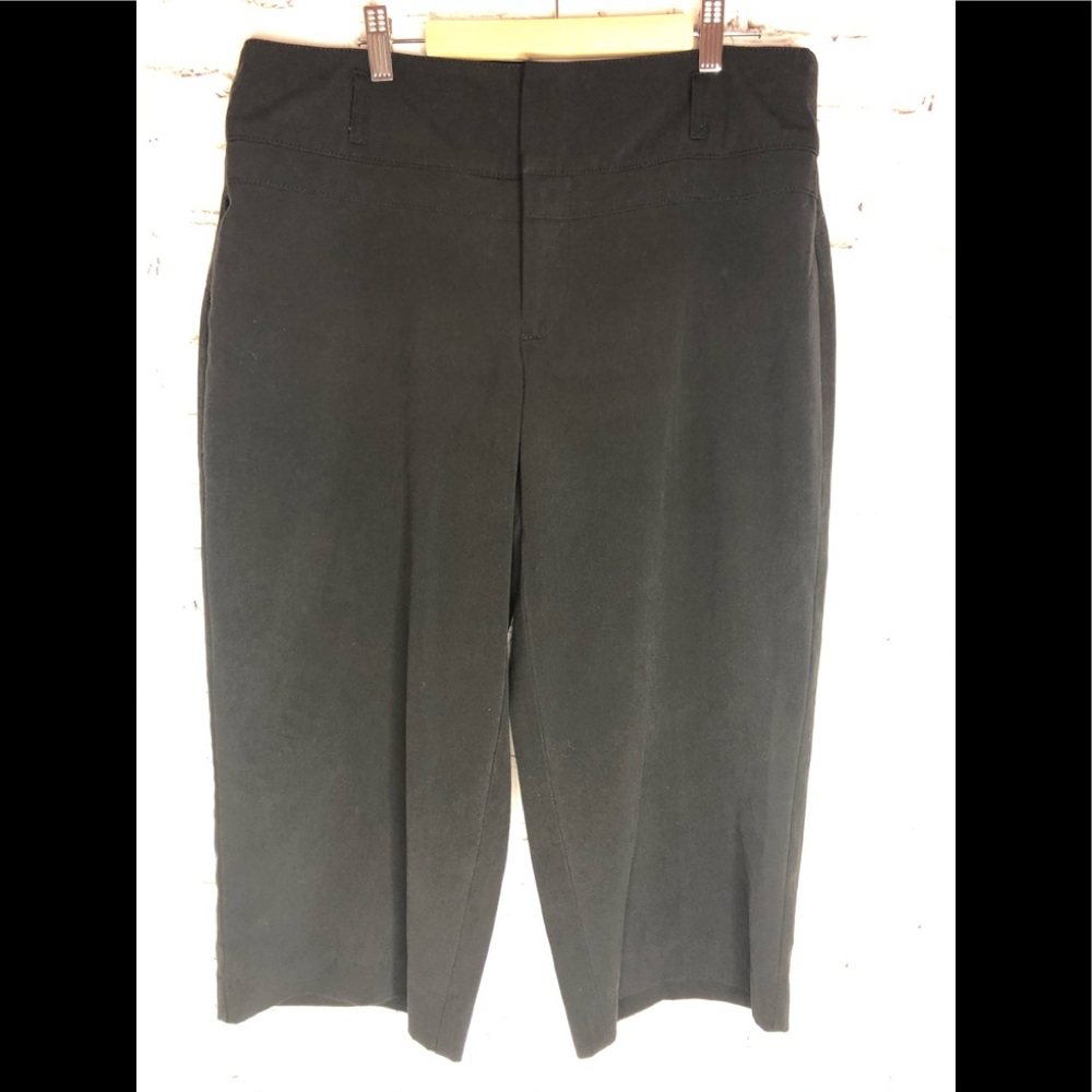 Hybrid Classic Black Capri Dress Pants